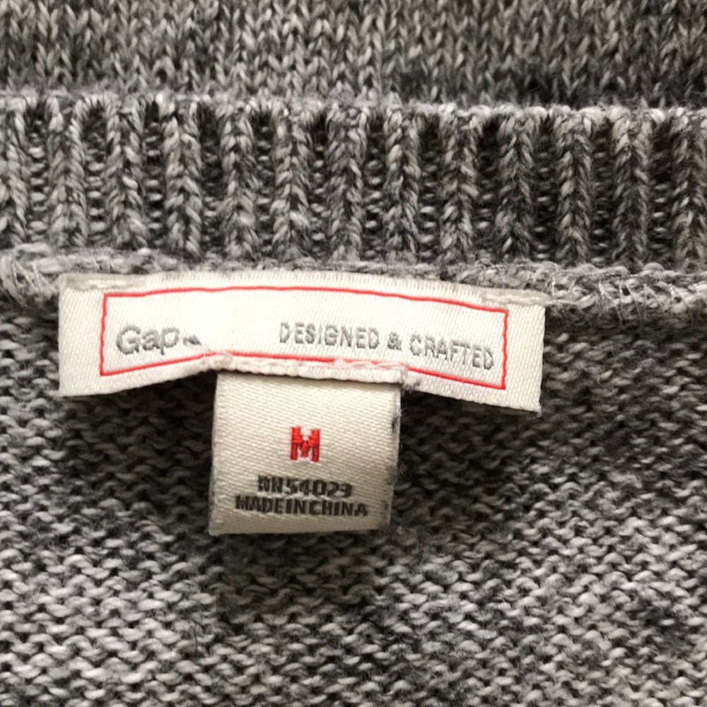 women’s gap gray sweater - Picture 3 of 3